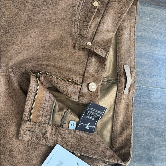 Women's Tan Jeggings - Picture 3 of 3